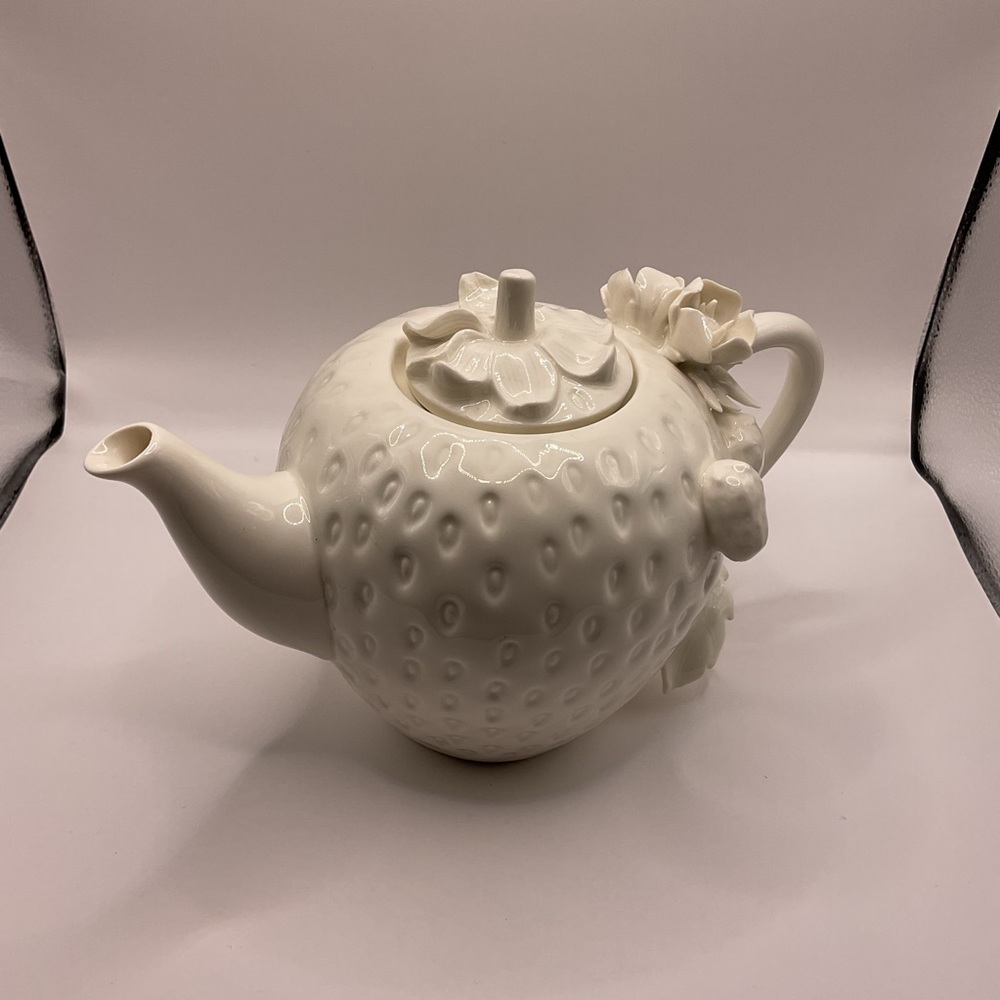 Grace's Teaware Vintage Strawberry Tea Pot, Porcelain Raised Dot Pattern